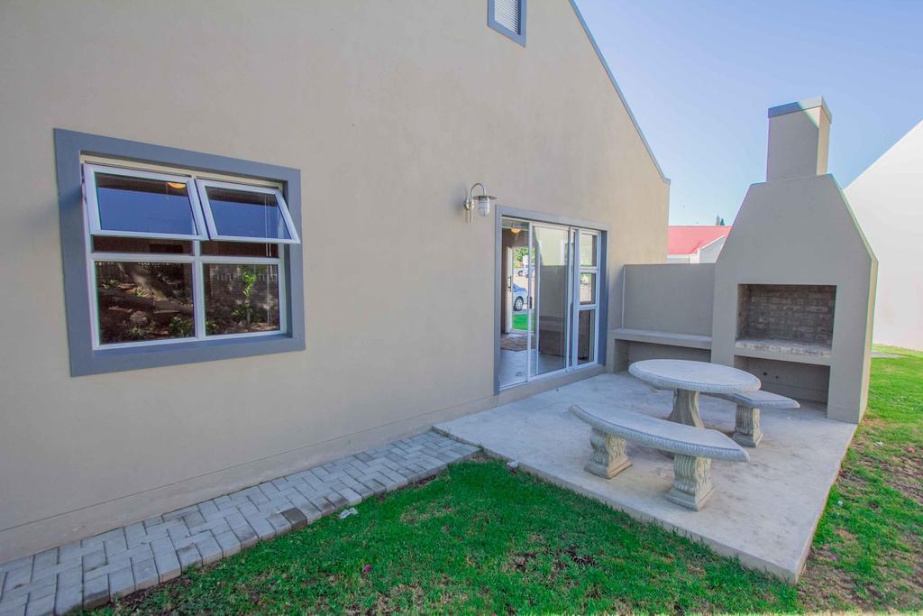 Villa El Dorado 65 Luxury Self Catering Oudtshoorn Exterior foto